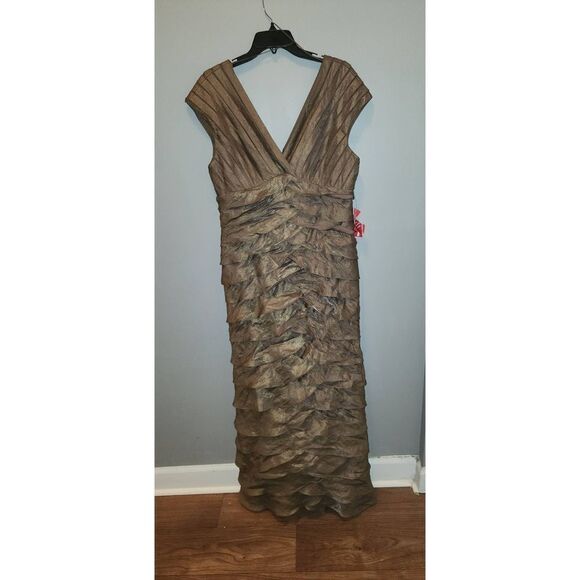 Adriana Pappell Ocassions Maxi Dress - Picture 1 of 7